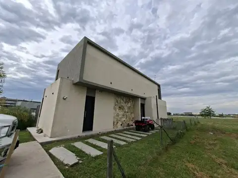 Santa Clara al Sur, San Vicente