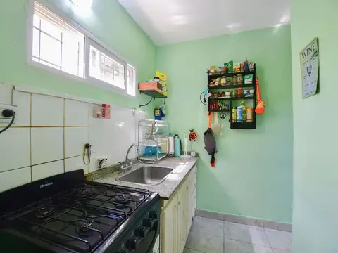 PH DOS DORMITORIOS EN VENTA LA PLATA, PATIO