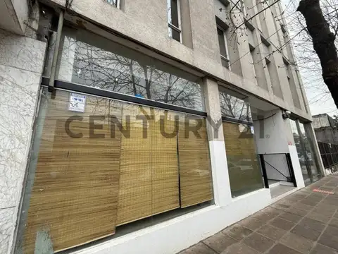 Local en Venta en Pilar Centro, USD 298.000