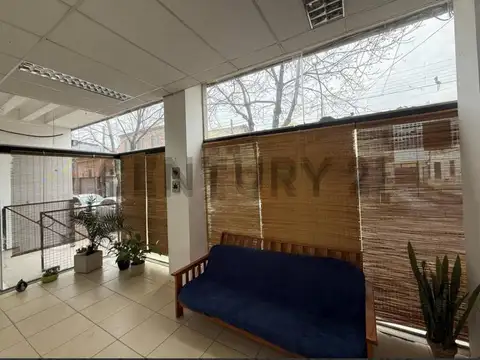 Venta de moderno Local comercial con renta, ideal inversor, Pilar centro!