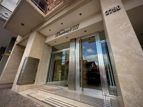 11 De Septiembre 2700, Piso 9