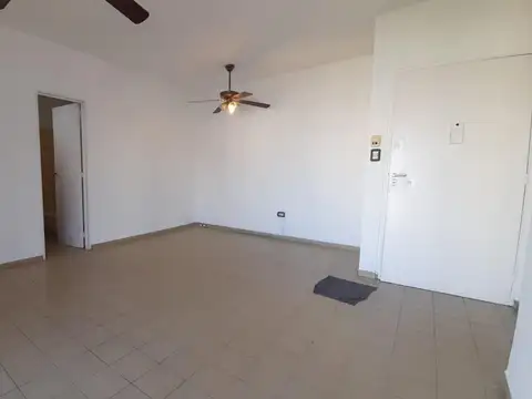 VENTA MONOAMBIENTE EN FLORESTA – EXCELENTE UBICACIÓN