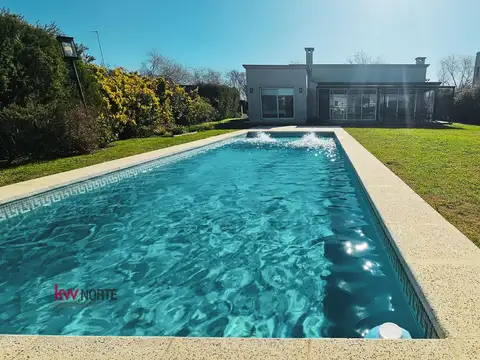 Casa  Chalet en Venta en Barrio  San Benito Villanueva