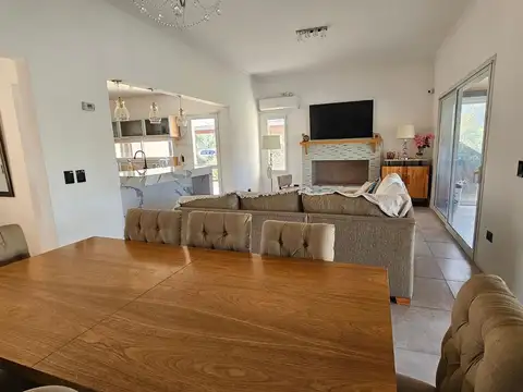 Casa en Venta al Este