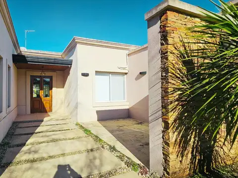 Casa en Venta en Villanueva, USD 385.000