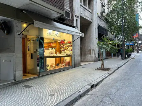 Local en Venta en Libertad y Arenales, Recoleta