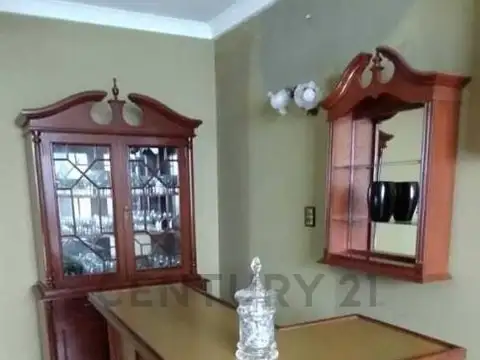 San Jerónimo 2600, Piso 0