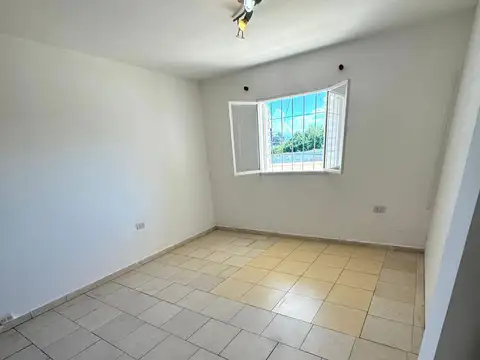 Departamento en Alquiler en Alto Verde, $ 500.000