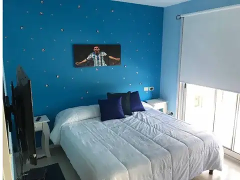 Casa 5 ambientes con 4 baños