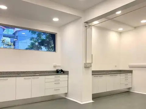 VENTA OFICINA COMERCIAL 472m2 / RENOVADA A NUEVO / VICENTE LOPEZ