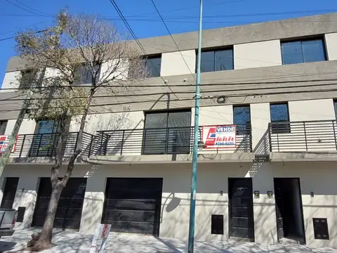 EXCELENTE TRIPLEX A ESTRENAR