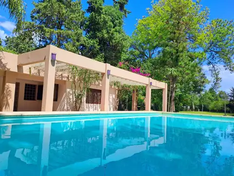 Venta Casa 2 dormitorios piscina en  Roldan