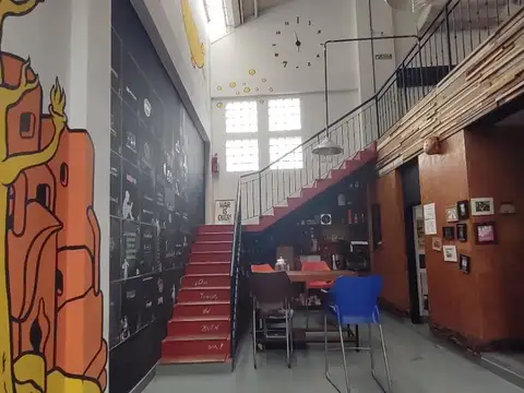 Oficina en Alquiler al Este