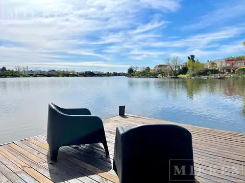 Casa en Venta en San Isidro Labrador, USD 550.000