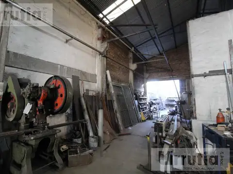 Galpón - Paso Del Rey