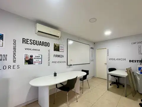 Excelente edificio de oficina, en ZONA INDUSTRIAL (I1) Villa Martelli