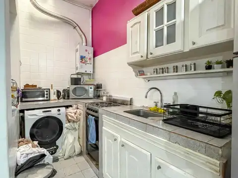 3 de Febrero al 700 entre Misiones y Maestro Santana