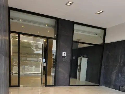 Local en Venta en Nuñez, USD 775.000