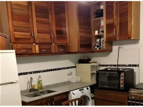 9 De Julio 100, Piso 1