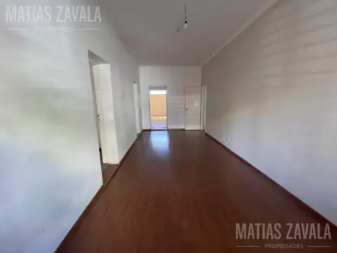 Local en Alquiler en Villa Urquiza, $ 2.500.000