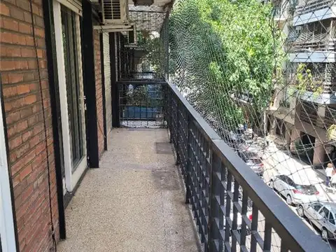 Departamento 4 ambientes con 2 baños