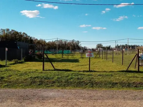 Lote en Venta en Barrio Las Banderitas, La Plata.