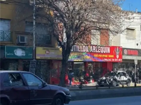 HIPOLITO YRIGOYEN 4300, Piso 1