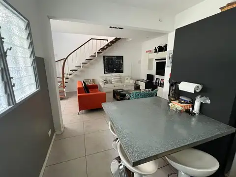 Depto Tipo Casa 5 ambientes con 1 baño