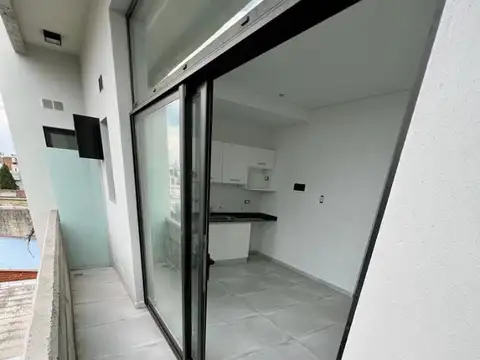 DEPARTAMENTOS 2 AMB - CON BALCON - COCHERA OPCIONAL - A ESTRENAR - SUM