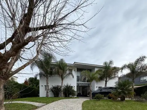 Casa en Venta al Este