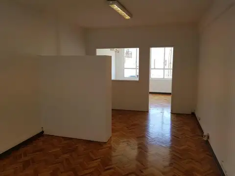 Oficina en Venta 50 años