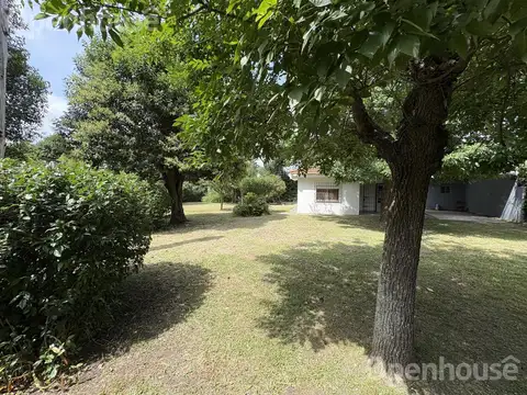 VENTA - CASA CON HERMOSO PARQUE-BARRIO PELLEGRINI II -VILLA ROSA-PILAR