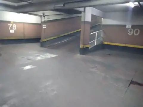 COCHERA EN MICROCENTRO  1 CUADRA OBELISCO