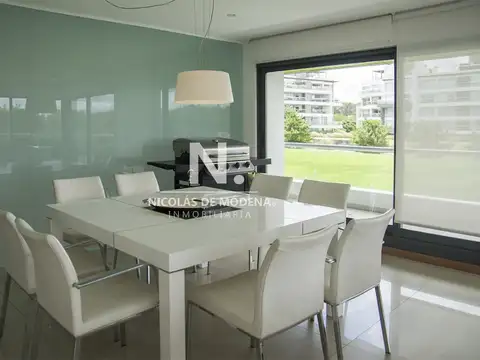 Departamento en Venta en Playa Brava, USD 480.000