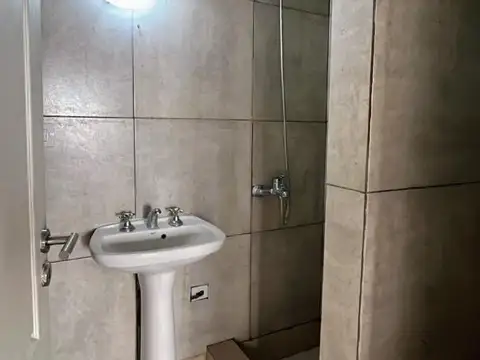 Departamento en Alquiler con 5 cocheras