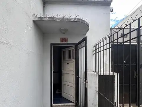 Depto Tipo Casa en Venta en Quilmes, USD 60.000