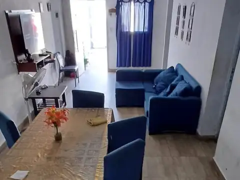 Casa 4 ambientes con 1 baño