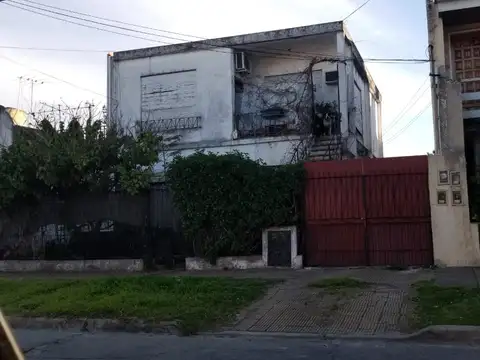 EN VENTA EN EL PALOMAR CASA EN DOS PLANTAS CON 4 DORMITORIOS - FICHA 7990