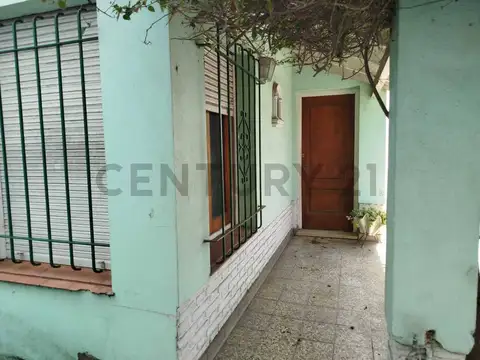 Casa en Venta en Manuel B Gonnet, USD 138.000
