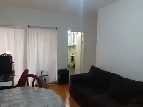 2 ambientes c/lavadero y cocina separada. Apto profesional