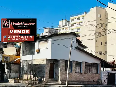 VENTA – LOCAL/CASA DE 2 PLANTAS – DESTINO COMERCIAL
