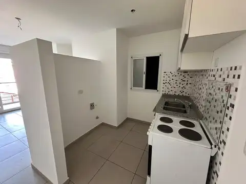 1 De Mayo 1400, Piso 2