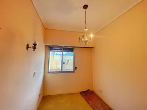 Casa - Venta - Argentina, Lanús - CNEL DELIA 2420