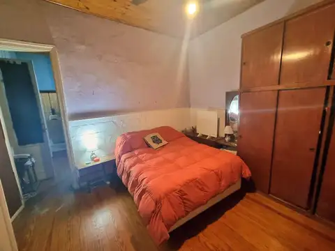 Depto Tipo Casa 4 ambientes con 2 baños