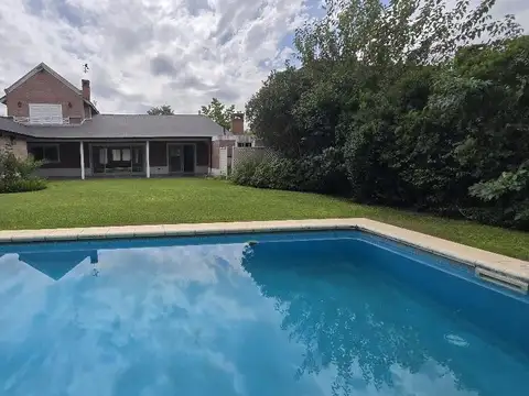 CASA 2 PLANTAS JARDÎN PILETA BARRIO CERRADO SEPTIEMBRE ESCOBAR