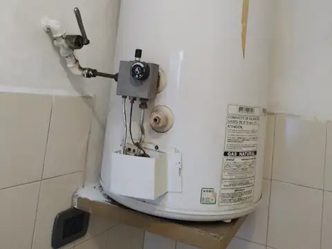 2 AMB S/Exp. .SOLO  PROFESIONAL  o COMERC /al FRENTE