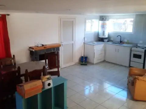 Casa 3 ambientes con 2 baños