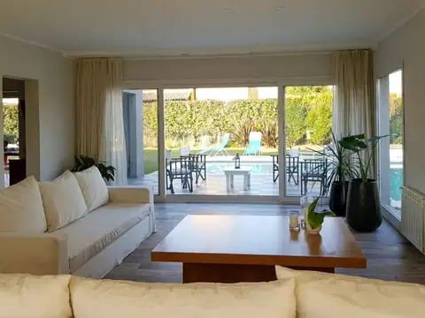 ALQUILER TEMPORARIO CASA COUNTRY LUJAN ARROYO DULC