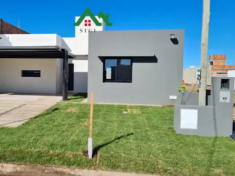 Casa en venta de 3 dormitorios con cochera y seguridad 24 hs en Nobu Town – Córdoba