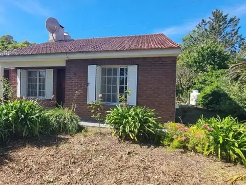 Casa en alquiler temporario - 2 Dormitorios 1 Baño - Chapadmalal